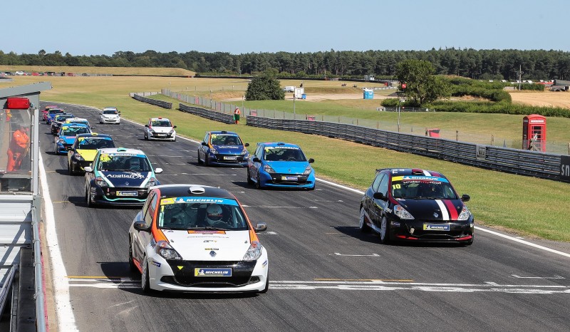 PALMER STEALS BOTH VICTORIES IN A THRILLING SNETTERTON DOUBLE HEADER - Click here to view this news entry