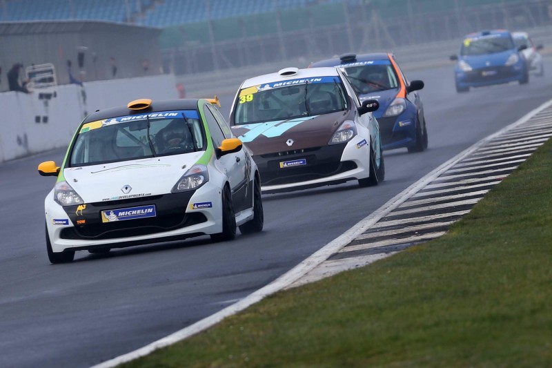 TITLE FIGHT SET TO INTENSIFY AS MICHELIN CLIO CUP SERIES HEADS TO ROCKINGHAM - Click here to view this news entry