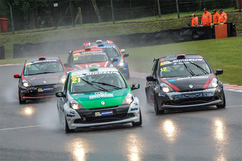 LIDSEY & RANDON SHARE VICTORIES IN CONTRASTING BRANDS HATCH CONDITIONS - Click here to view this news entry