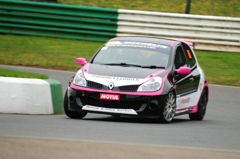 SHANEL DREWE GRADUATES TO MICHELIN CLIO CUP SERIES WITH JADE DEVELOPMENTS - Click here to view this news entry