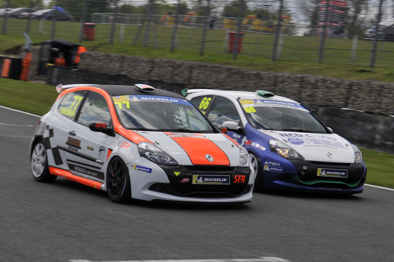 SIMON FREEMAN EDGES OUT PHOTO FINISH TO WIN SECOND BRANDS HATCH CONTEST