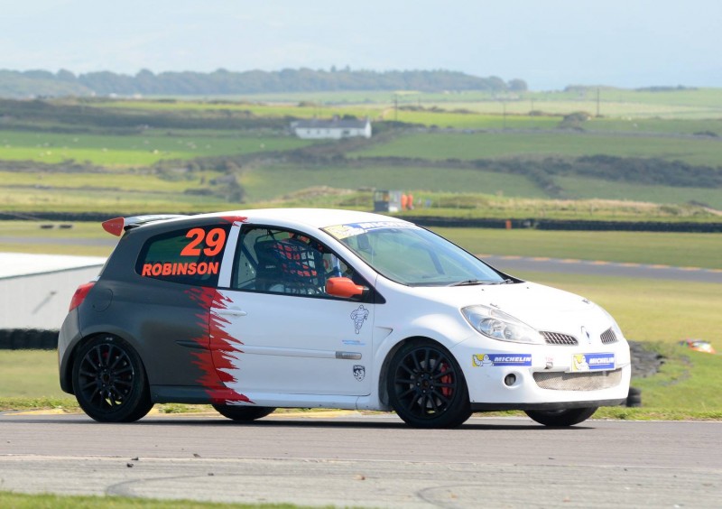 FINLAY ROBINSON GRADUATES TO RACE SERIES WITH WESTBOURNE MOTORSPORT