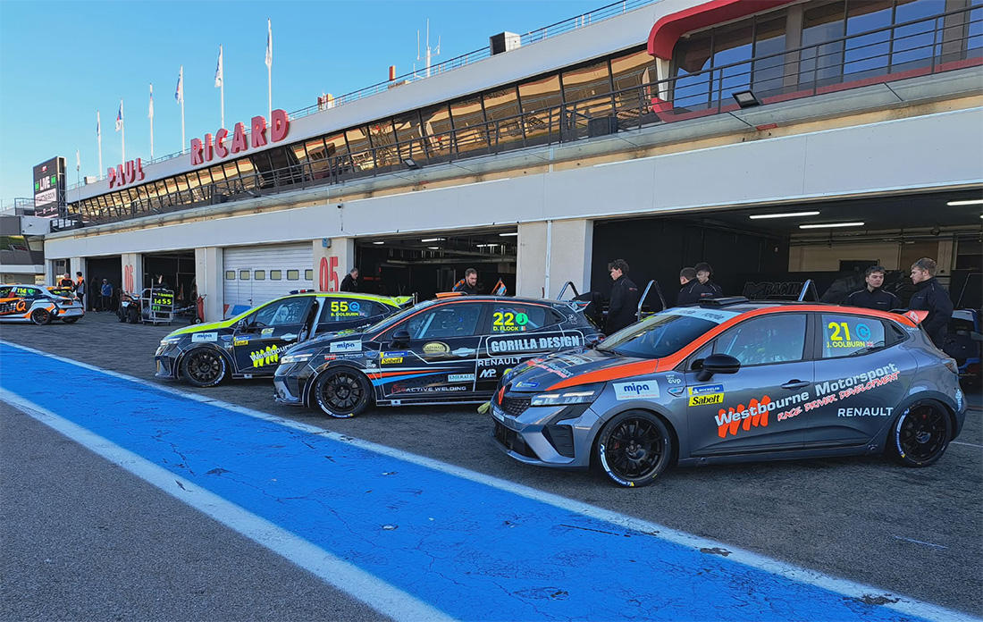 Paul Ricard Pit lane ready for the off